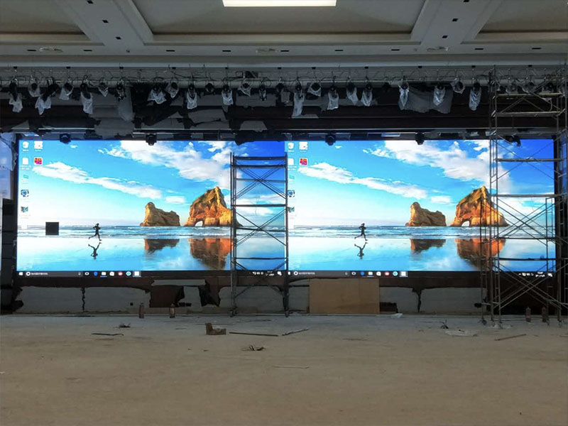 Applications of small pitch led display